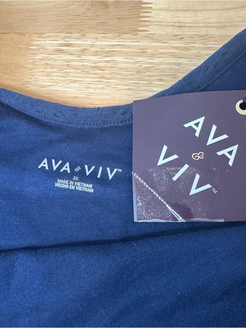 Ava & Viv Eyelet Blouse Women's Size 2X Blue Elastic Sleeve Plus Size NWT - Picture 3 of 8